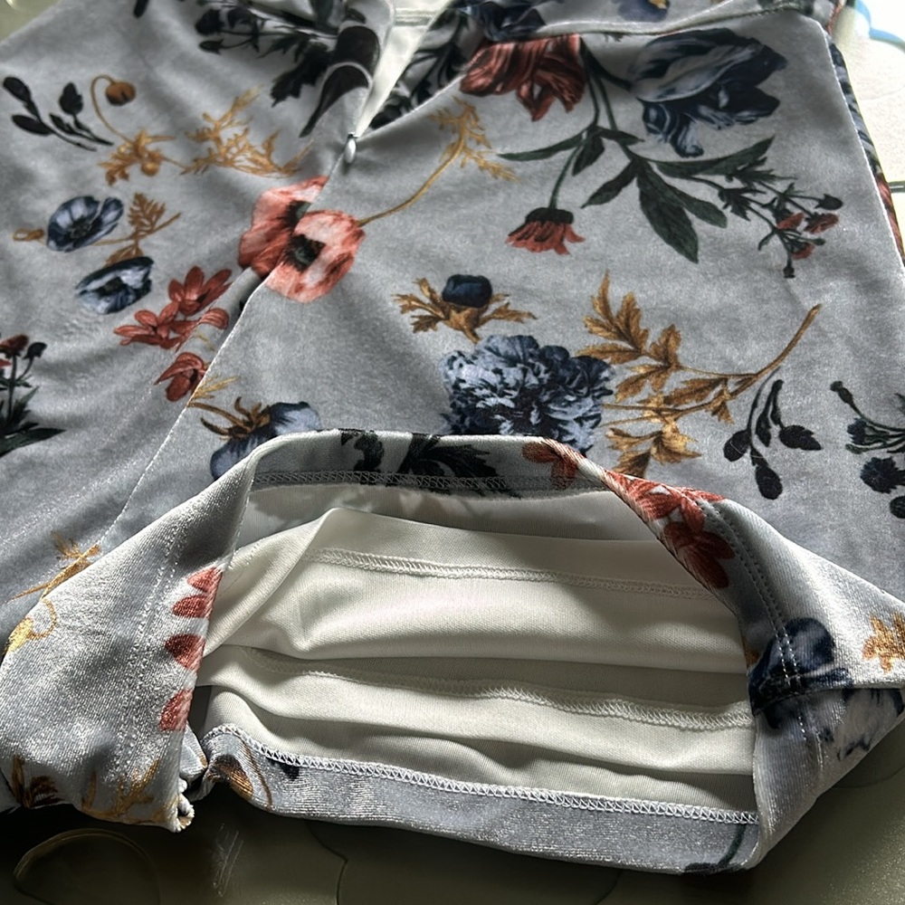 BLITHE Velvet Floral Romper Blue Cutout Mock Neck Bodycon Size Small NWT Sexy - Picture 11 of 15